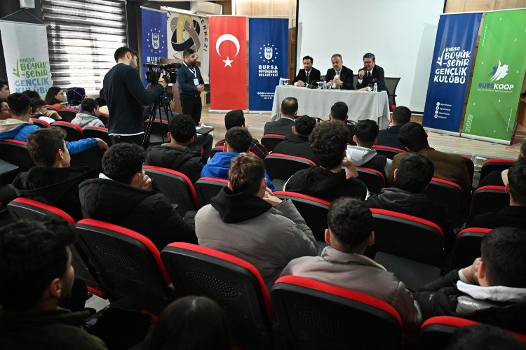 Büyükşehir Belediye Başkanı Alinur Aktaş’ın son durağı Nilüfer Mesleki Eğitim Merkezi oldu.